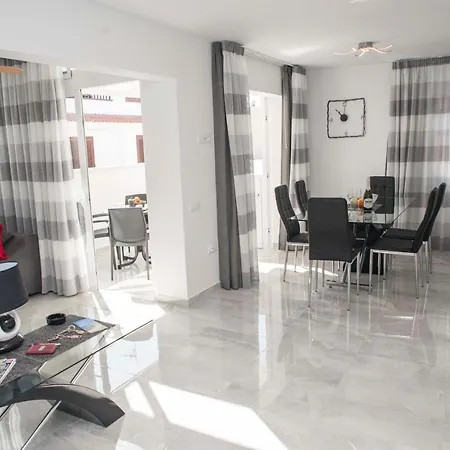 דירה Playa De Americas Luxury פלאייה דה לאס אמריקס